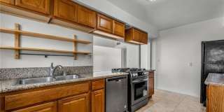 1440 Manhattan Beach Gallery 7