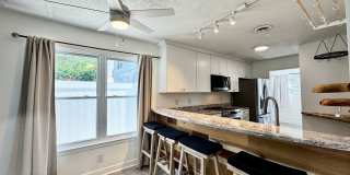 Ready NOW! A Custom Townhouse-Style Duplex Blocks to the Beaches! Fenced Yard - Hot Tub - Pet Friendly - All Appliances! Gallery 21