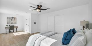 Meticulously renovated single-story contemporary estate Gallery 28
