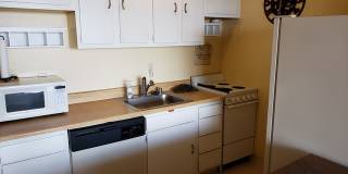 <b>12th floor One Bedroom Condo on the River<br><br> Gallery 3
