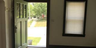 402 S Eagleson - 3bed/1 bath - Walking distance to campus! Gallery 3