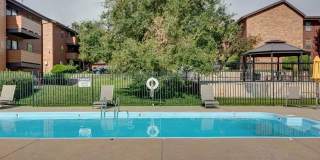 Lovely 1 Bedroom, 1 Bathroom Lakewood Condo! Community POOL!!! Gallery 17