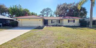 GULF GATE SARASOTA! OUTSTANDING 3 BEDROOM/2 BATH HOME WITH EXTRA LARGE YARD! Gallery 40