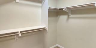 SD: Bright 2BD/2.5BA Townhome in Point Loma with Fireplace, Private Balcony & Tandem Garage Gallery 18