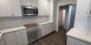 196 N BROADWAY Gallery 5