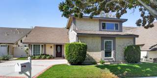 Tustin Cul-de-Sac Home with Expansive Backyard Gallery 1