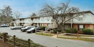 Well-maintained 2-bedroom, 1-bath upper level condo in Winston-Salem, Gallery 3