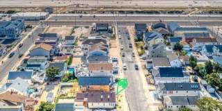 30 M Street unit: Summer Gallery 1