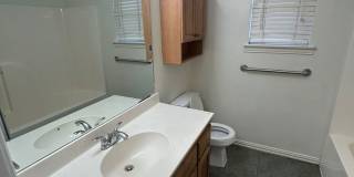 1001 BROOKHAVEN DR Gallery 4