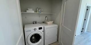 Room in 2 Bedroom Home at Riverside Farms Rd Gallery 9
