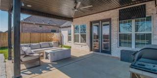 605 Stone Ridge Street Gallery 25
