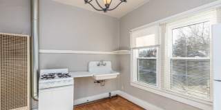 129 Broadwater AVe, UpstairsUnit B Gallery 13