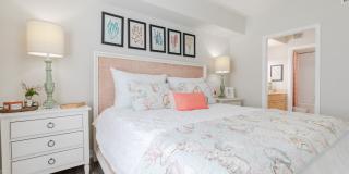 Heritage Bay Gallery 18