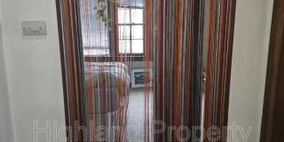 520 NE Maple St Gallery 3