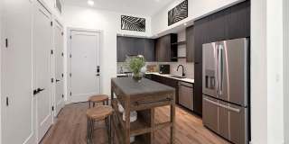 Pearl Springdale Gallery 21