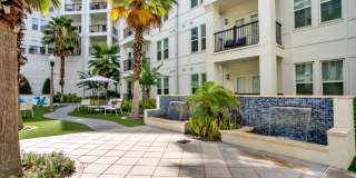 400 North Gallery 26