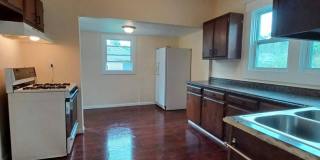 Home for Rent Northwest Rockford with Garage Gallery 1