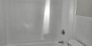 572 Cummins Gallery 7