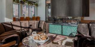 The Hallon Gallery 84