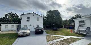 921 N 17th Ct Gallery 26