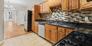 407 W 28TH Street 407 W 28TH Street Gallery 4