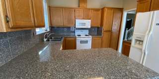 2 Primary Bedrooms - Close to Travis Air Base - with No Rear Neighbors! Gallery 7