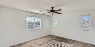 2 Story with Vaulted Ceiling and All Kitchen Appliances Gallery 16