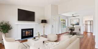 Gorgeous 2 bed/2 baths, located in the highly desired community of Woodbridge. Gallery 1