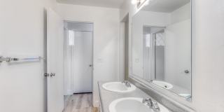 The Cottages Gallery 19