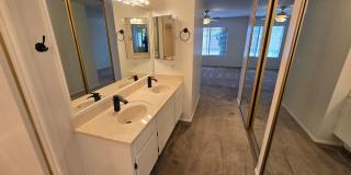 Beautifully Updated West Clairemont Townhome – Prime 92117 Location! Gallery 17