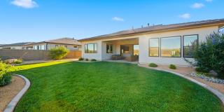 4 Bedroom Home with Gorgeous Views Gallery 42