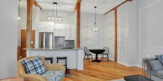222 Williams Street E Gallery 5