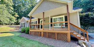 PRIVATE 3BED/2BATH IN HORSE SHOE Gallery 1