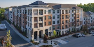 Gateway Chastain Gallery 68