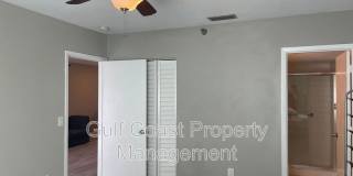 2124 N Tamiami Trl Gallery 14