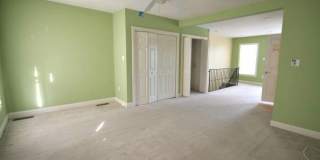219 HERMITAGE Street Gallery 22
