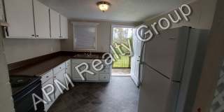 Renovated two bedroom near Harden Street - 50% off! Gallery 5