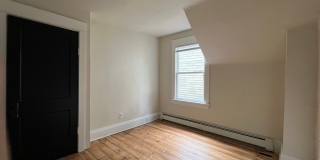 1872 W 47th Street Gallery 19