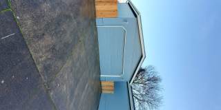 Pet Friendly 4 Bedroom 2 Bath w/ 2 Car Garage Gallery 1