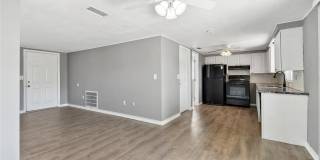 7721 ARBORDALE Drive Gallery 27