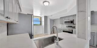 117 Lake Emerald Dr Gallery 14