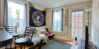 Really niceeee 4 bed in Mission Hill Gallery 10