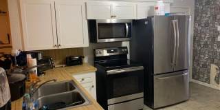 Pre Leasing for Fall 2026!! Gallery 4