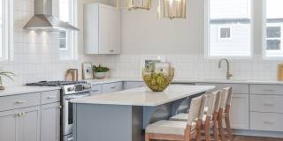 Beautiful Charlotte Park Townhome With Two Car Garage Gallery 19