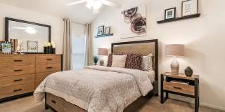 Hickory Creek Central Gallery 12