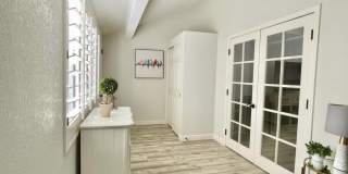 9040 E WINCHCOMB Drive Gallery 4