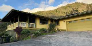 Beautiful 3 Bedroom / 2.5 Bathroom Home in Wailuku Heights! Gallery 1