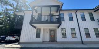 OPEN HOUSE 2/28 1PM-4PM - Student Living Near UF - 3 Bed / 3 Bath Home with Balcony * $200 GIFT CARD INCENTIVES!* PER TENANT Gallery 1