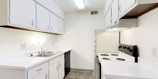 Sherwood Glen Gallery 23