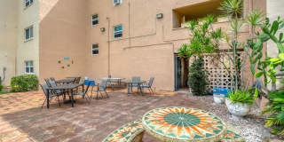 2515 Northeast 2nd Court Gallery 21
